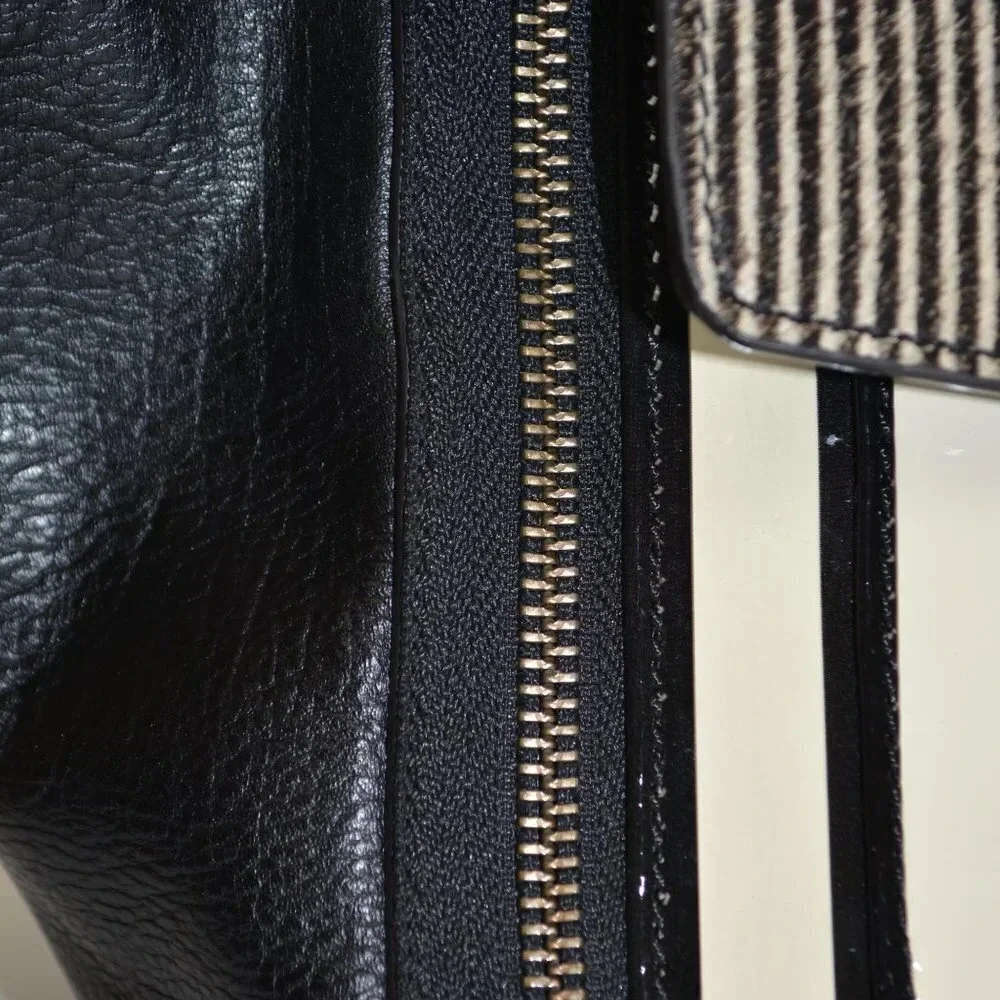 REBECCA MINKOFF COPENHAGEN BLACK/ WHITE PEBBLED LEATHER TOTE - Picture 7 of 16